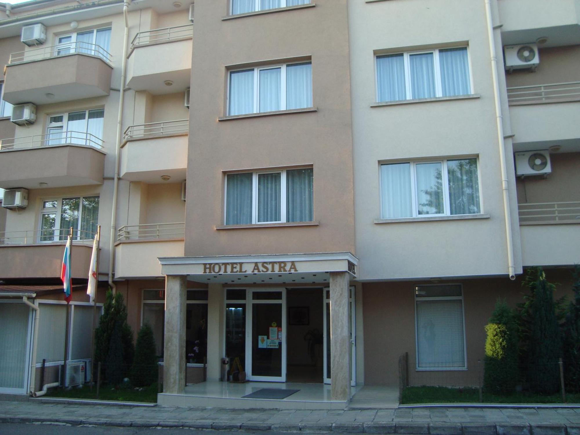 Hotel Astra Ravda Exteriör bild