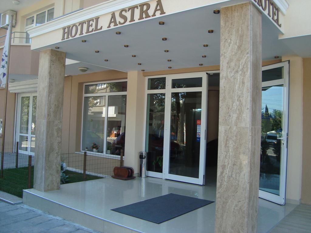 Hotel Astra Ravda Exteriör bild